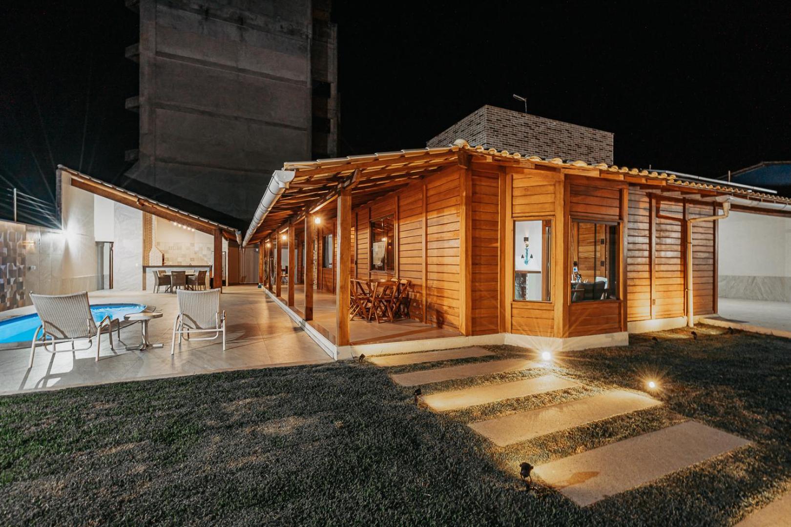Casadecastelhanos, Quadra Do Mar De Castelhanos, 4 Suites Com Ar, Churrasqueira, Piscina, Hidromassagem, Cozinha Integrada Gourmet Ideal Para Familia E Amigos อันเชียตา ภายนอก รูปภาพ
