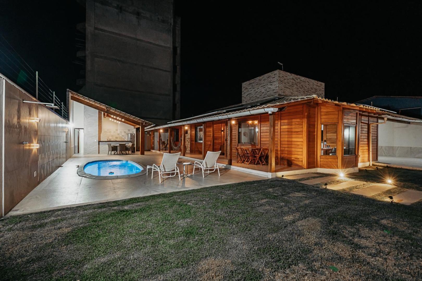 Casadecastelhanos, Quadra Do Mar De Castelhanos, 4 Suites Com Ar, Churrasqueira, Piscina, Hidromassagem, Cozinha Integrada Gourmet Ideal Para Familia E Amigos อันเชียตา ภายนอก รูปภาพ