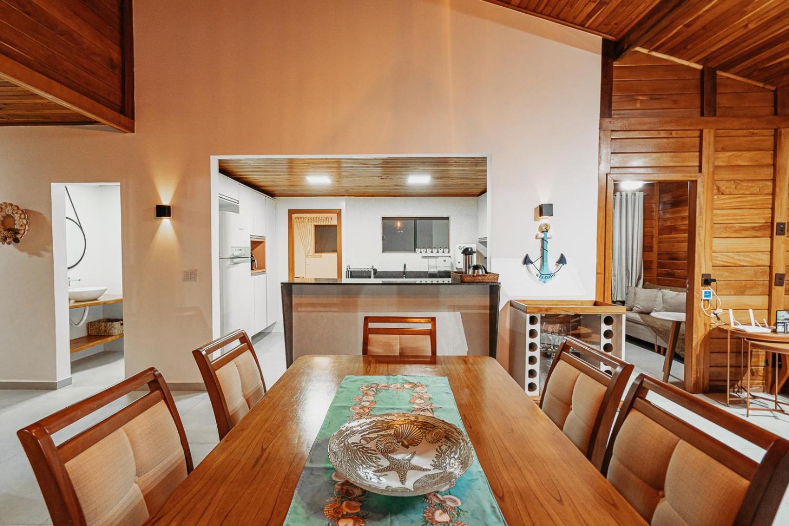 Casadecastelhanos, Quadra Do Mar De Castelhanos, 4 Suites Com Ar, Churrasqueira, Piscina, Hidromassagem, Cozinha Integrada Gourmet Ideal Para Familia E Amigos อันเชียตา ภายนอก รูปภาพ