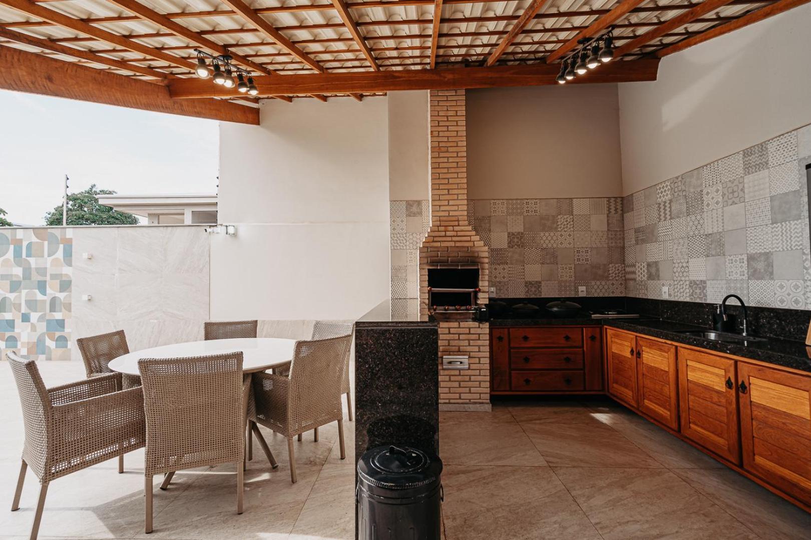 Casadecastelhanos, Quadra Do Mar De Castelhanos, 4 Suites Com Ar, Churrasqueira, Piscina, Hidromassagem, Cozinha Integrada Gourmet Ideal Para Familia E Amigos อันเชียตา ภายนอก รูปภาพ