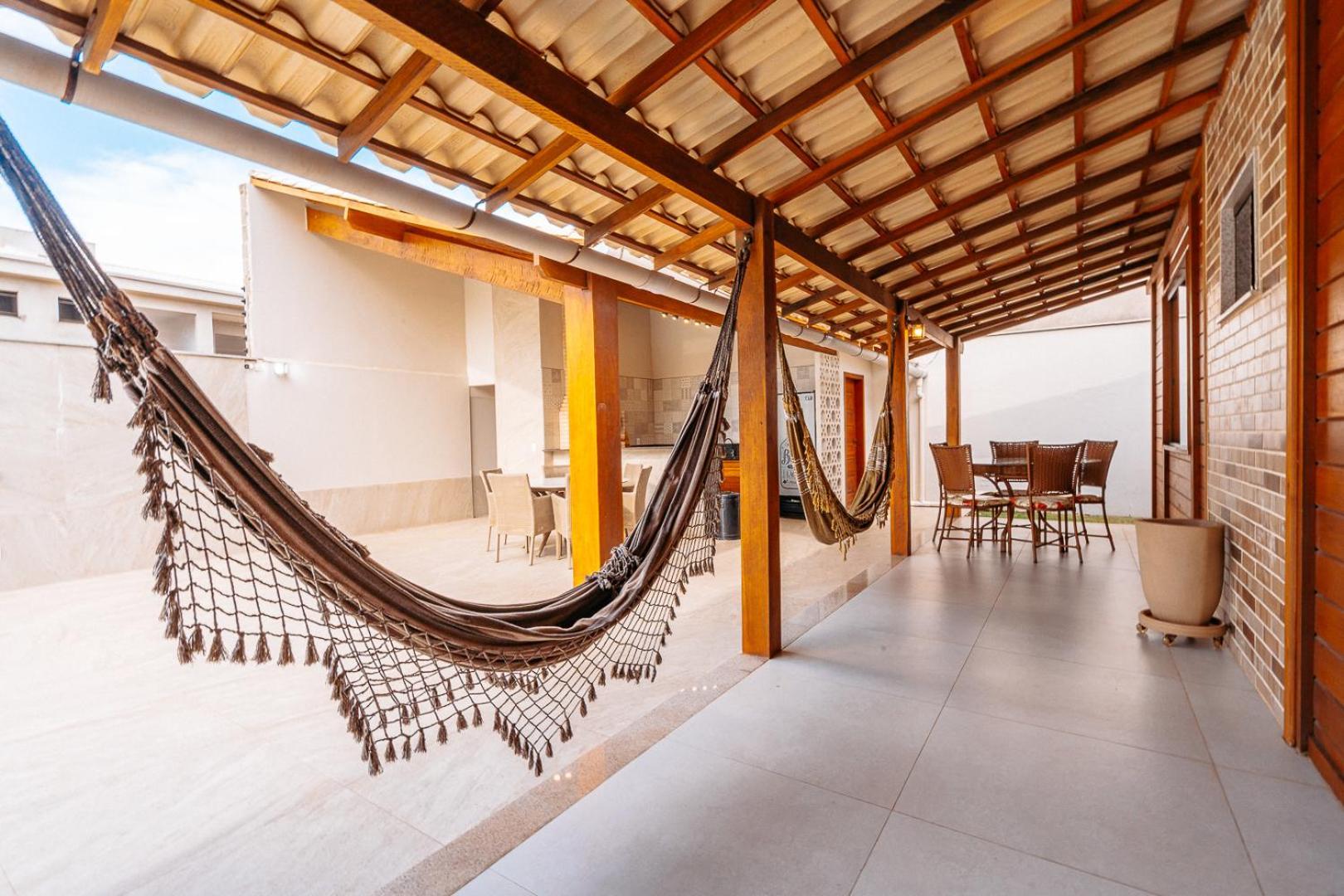 Casadecastelhanos, Quadra Do Mar De Castelhanos, 4 Suites Com Ar, Churrasqueira, Piscina, Hidromassagem, Cozinha Integrada Gourmet Ideal Para Familia E Amigos อันเชียตา ภายนอก รูปภาพ