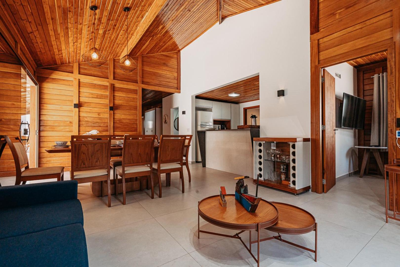 Casadecastelhanos, Quadra Do Mar De Castelhanos, 4 Suites Com Ar, Churrasqueira, Piscina, Hidromassagem, Cozinha Integrada Gourmet Ideal Para Familia E Amigos อันเชียตา ภายนอก รูปภาพ